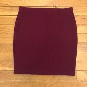 Forever 21 maroon medium mini skirt. Never worn!
